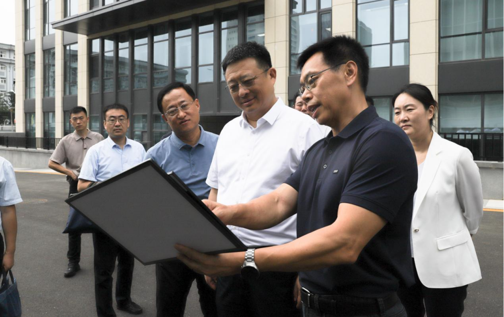 青岛市副市长高健一行莅临青岛市公共卫生中心项目开展专项检查